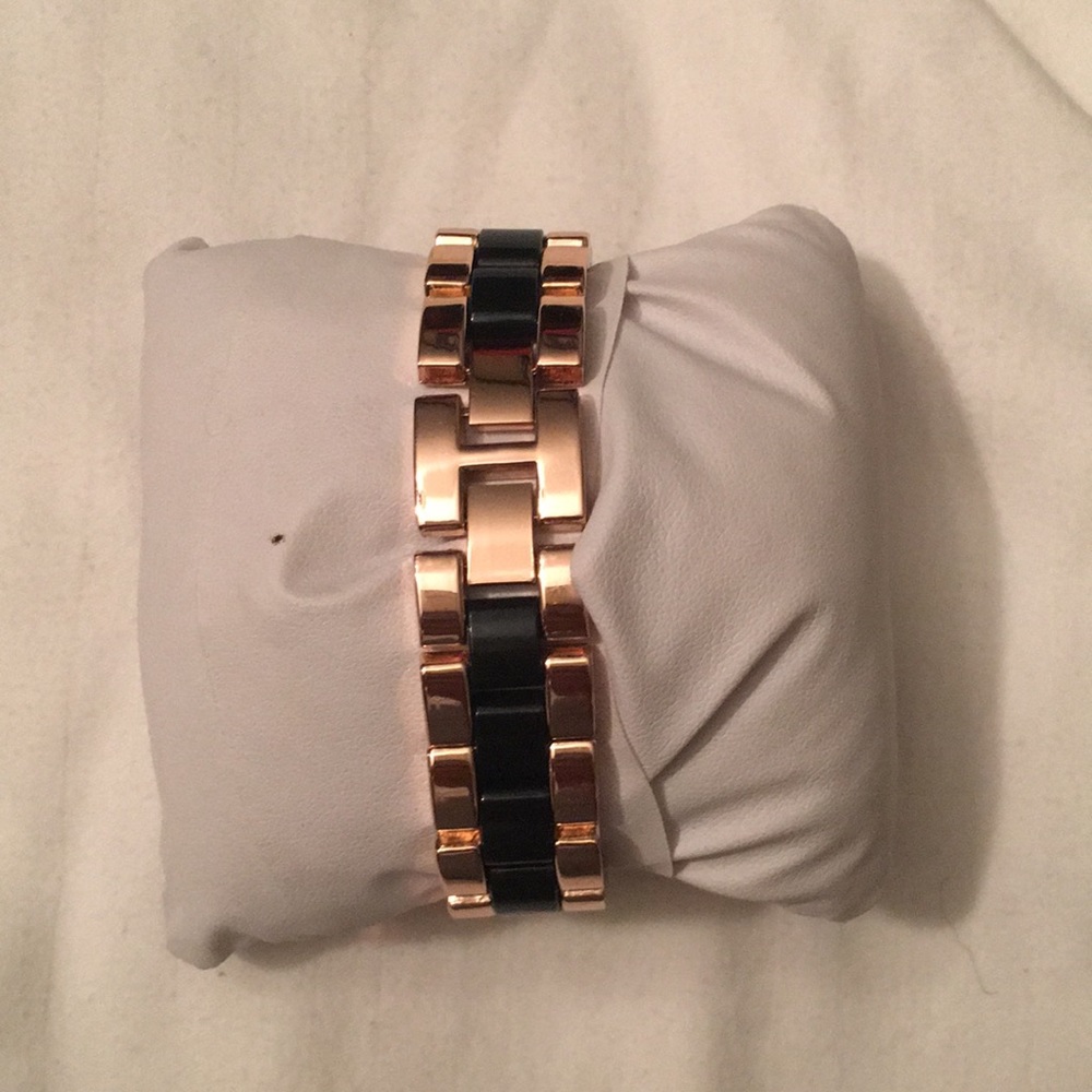 Watch - Picture 2 of 2